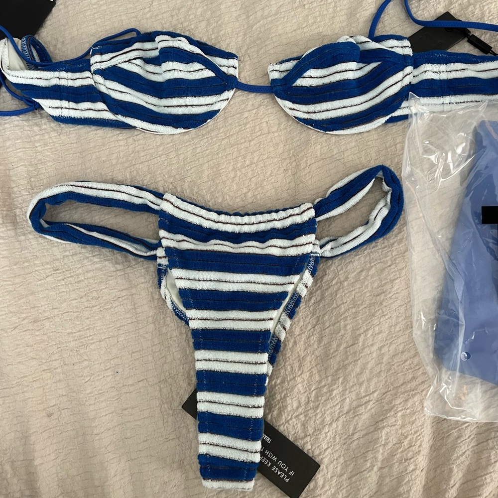 Brand new Triangl Palma Joly